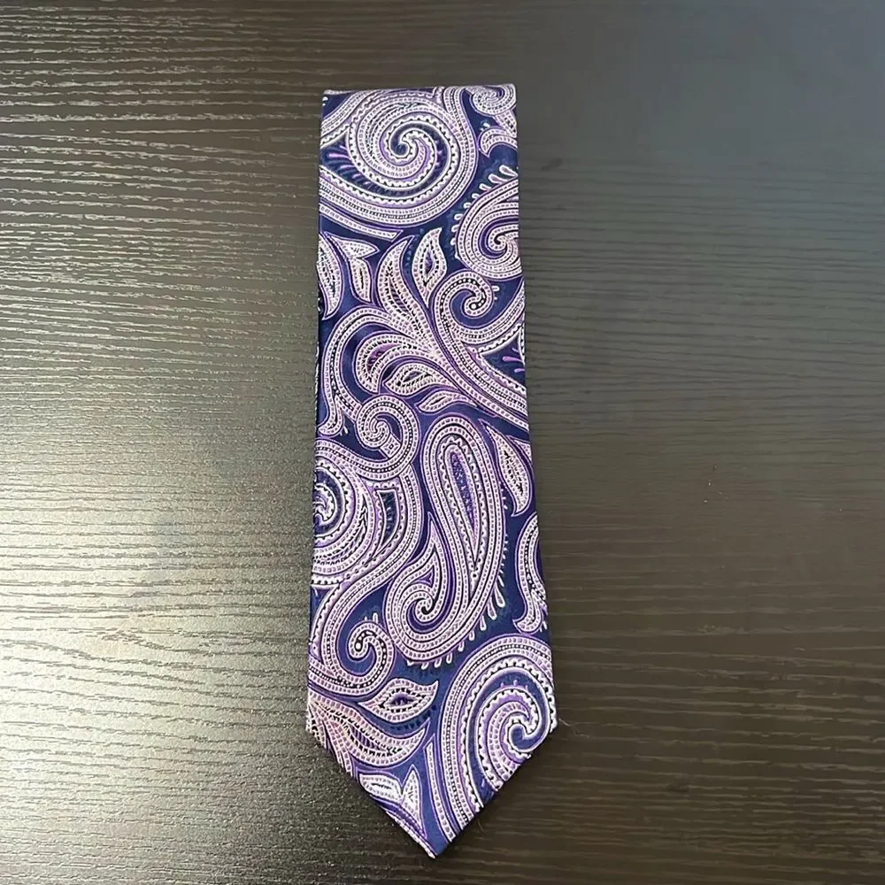 Classic Style Michael Kors Purple Paisley Tie / Necktie
